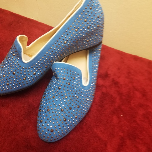 Shoes - Picture 4 of 4